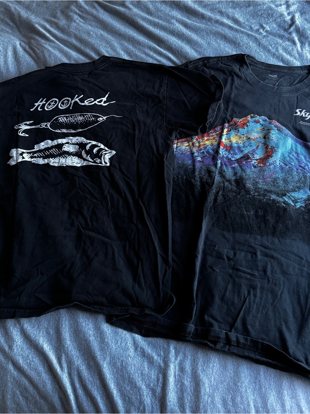 Men’s Shirts Graphic Tee Shirts (M)